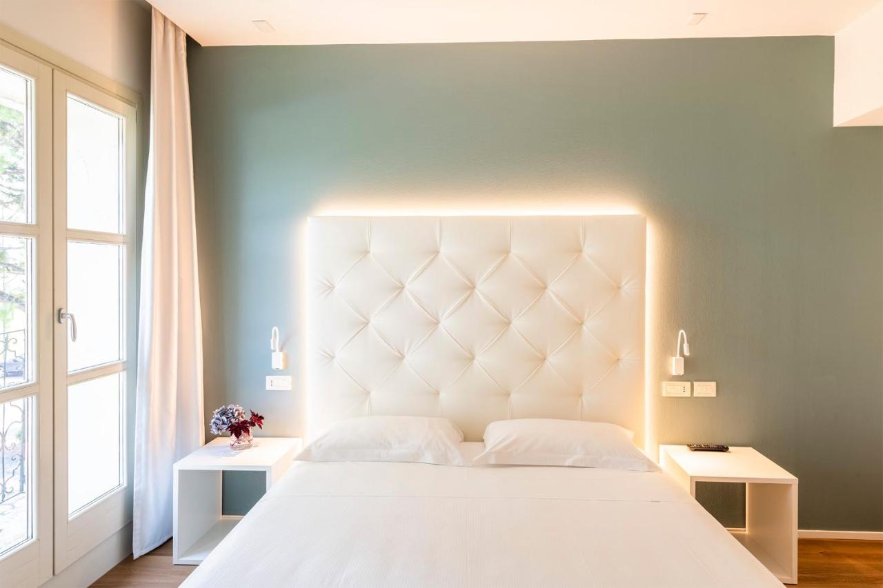 Hotel Villa I Pini Malo  Extérieur photo