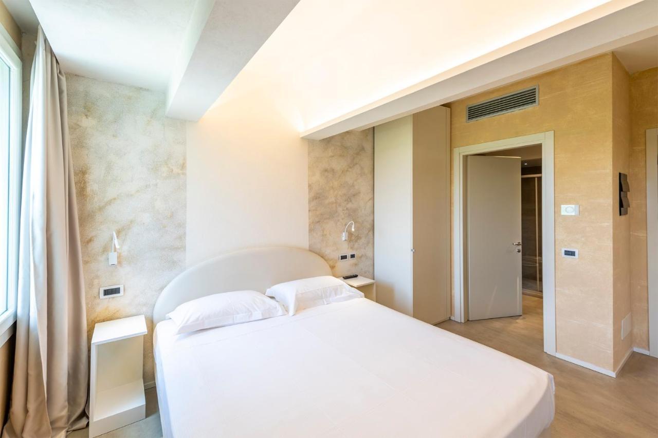 Hotel Villa I Pini Malo  Extérieur photo