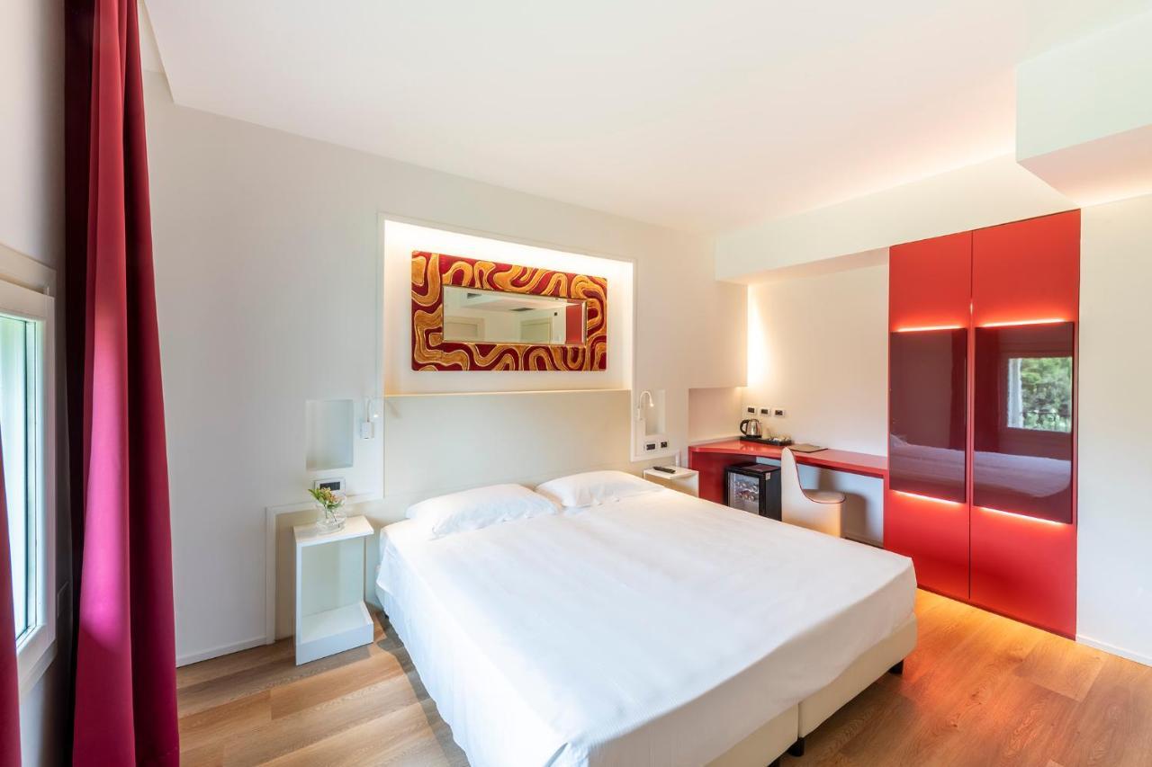 Hotel Villa I Pini Malo  Extérieur photo