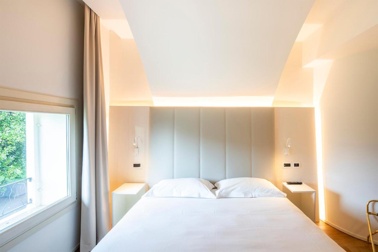 Hotel Villa I Pini Malo  Extérieur photo