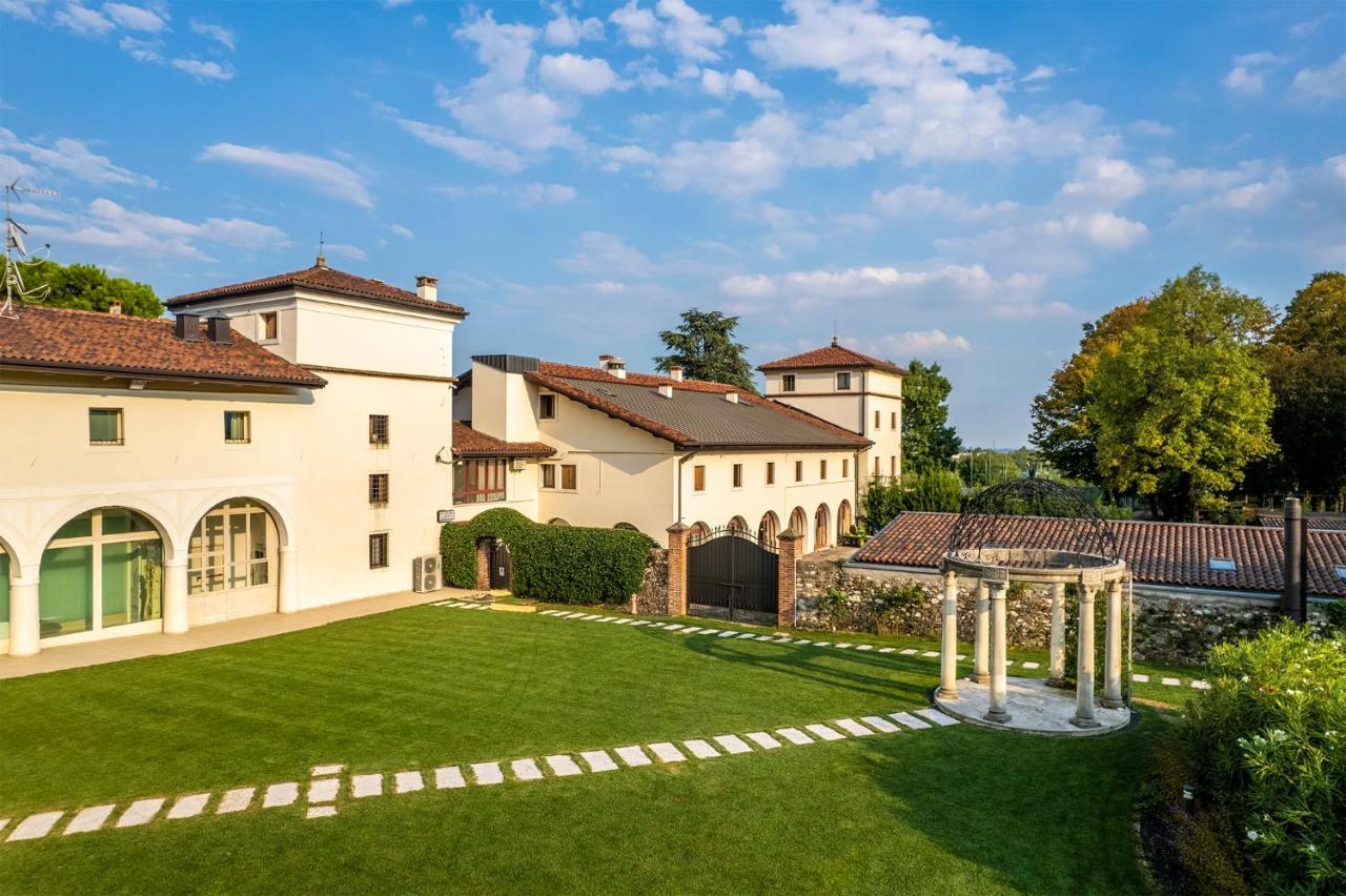 Hotel Villa I Pini Malo  Extérieur photo