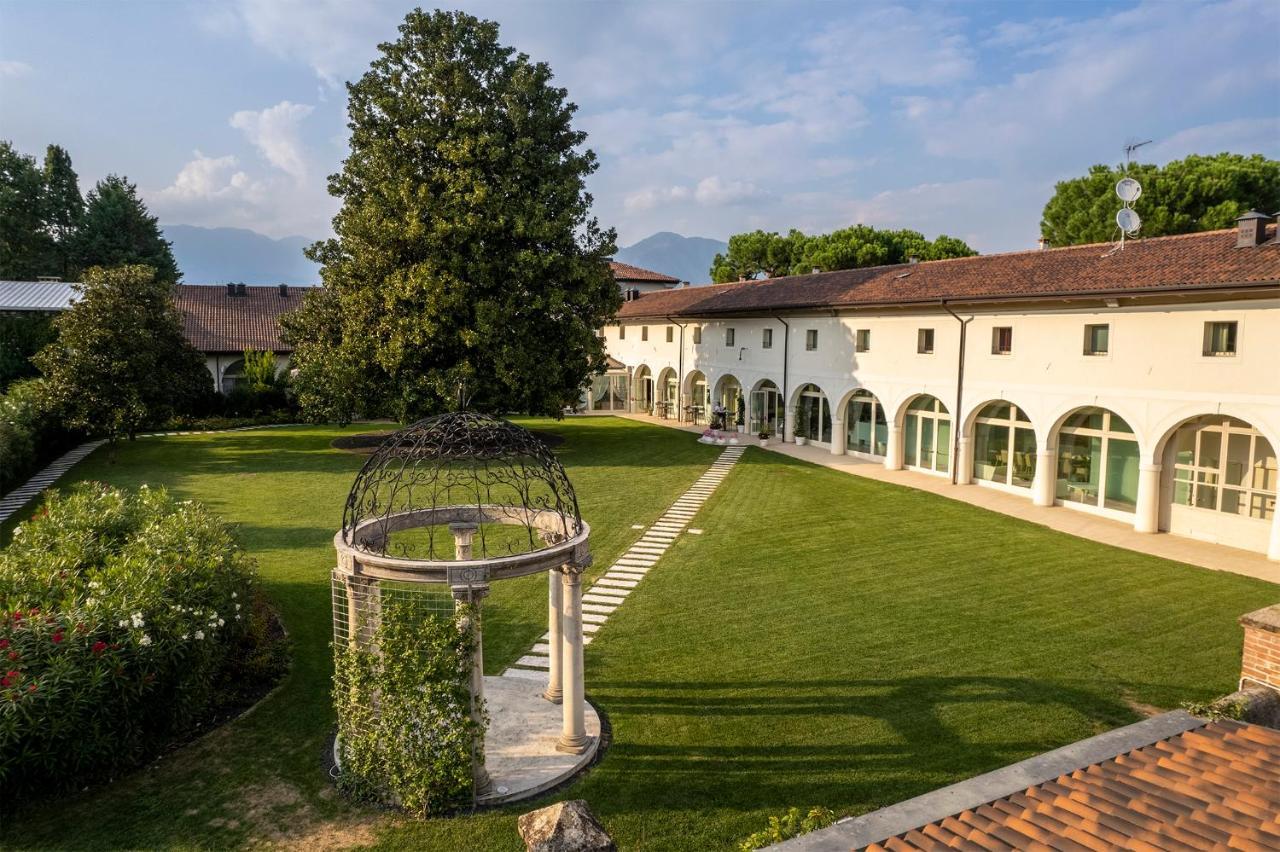 Hotel Villa I Pini Malo  Extérieur photo