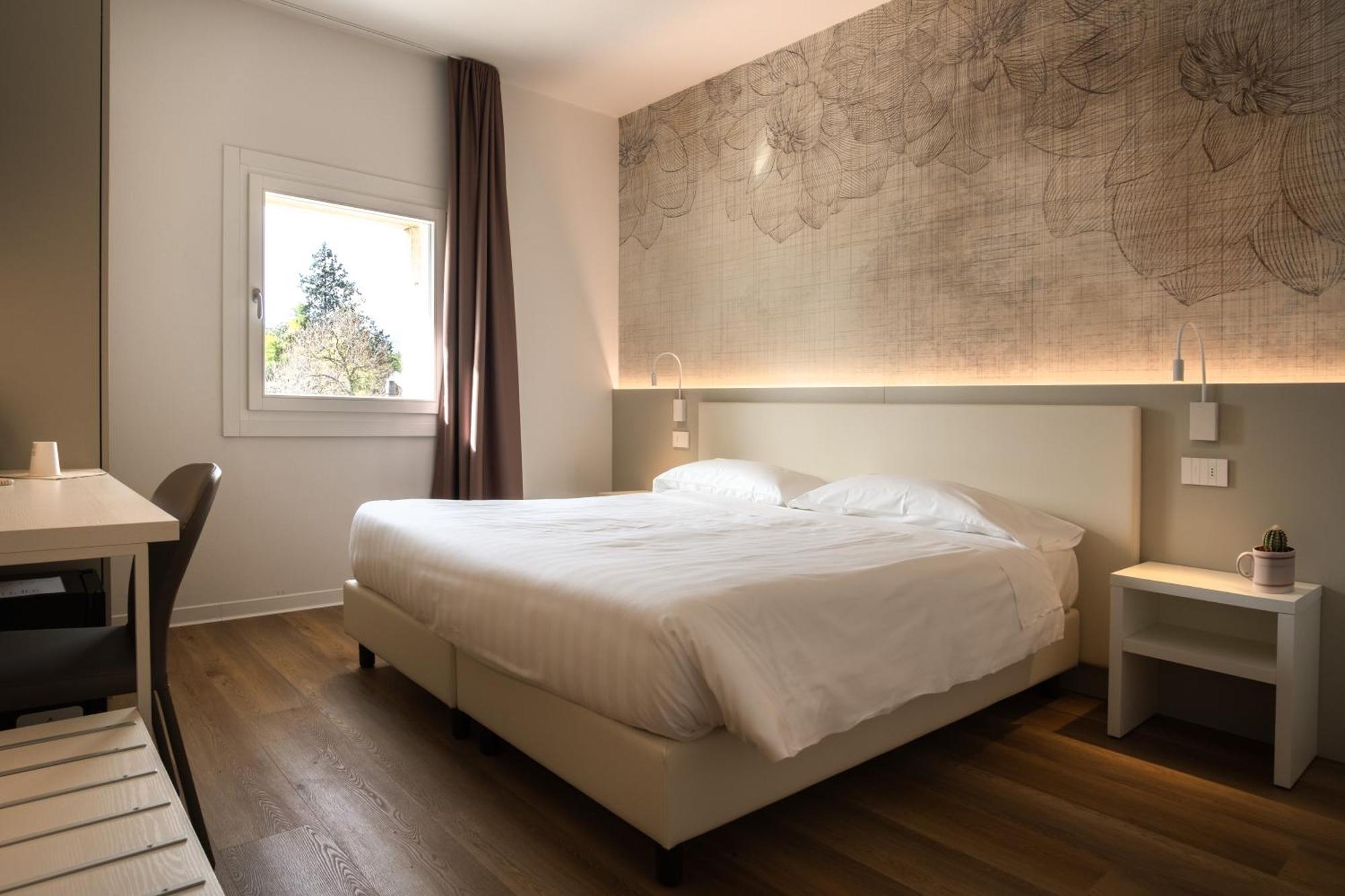 Hotel Villa I Pini Malo  Extérieur photo